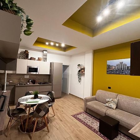 Nel Quartiere Bayres Suite Completamente Rinnovata Milano Eksteriør billede