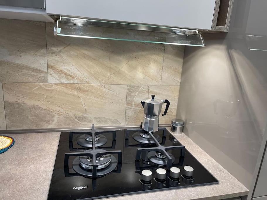 Nel Quartiere Bayres Suite Completamente Rinnovata Milano Eksteriør billede