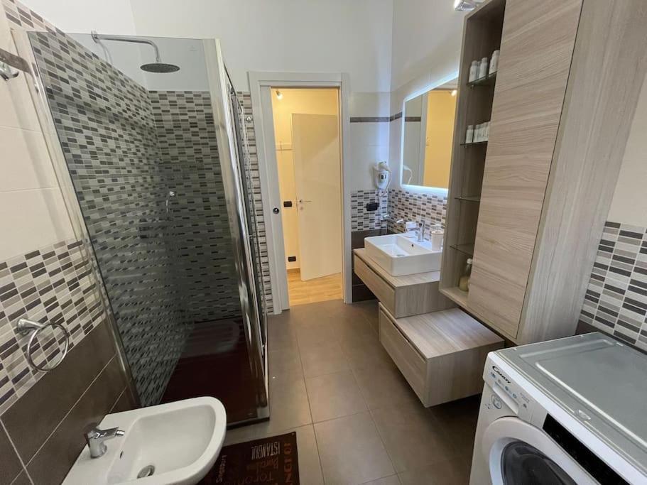 Nel Quartiere Bayres Suite Completamente Rinnovata Milano Eksteriør billede