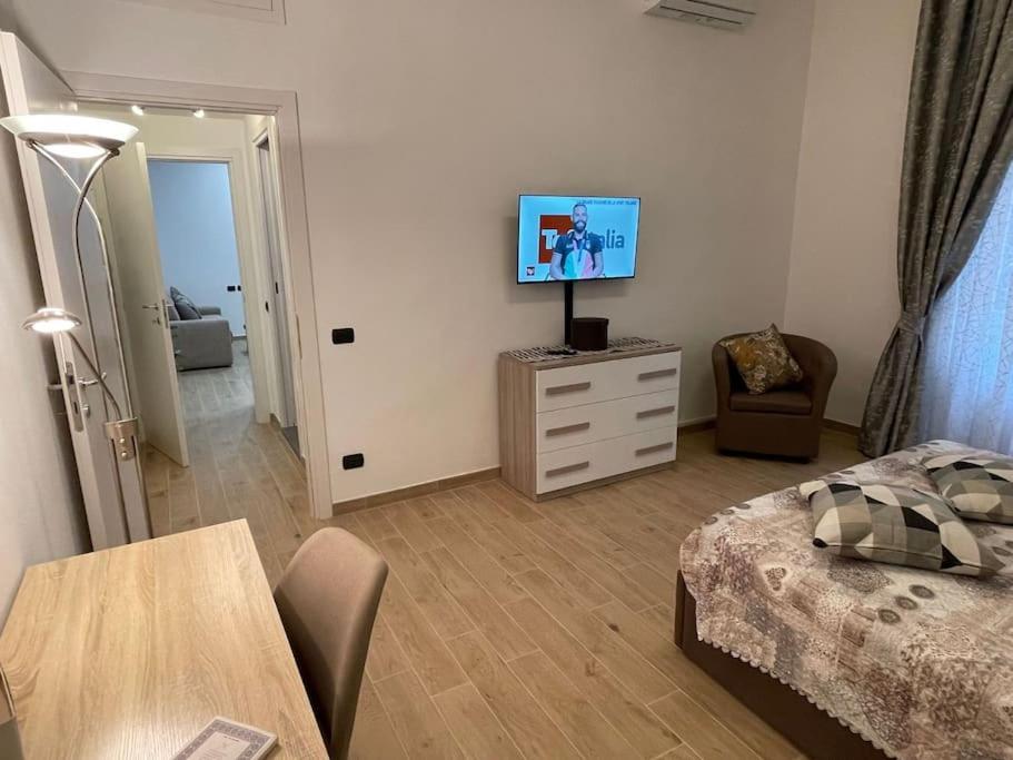 Nel Quartiere Bayres Suite Completamente Rinnovata Milano Eksteriør billede