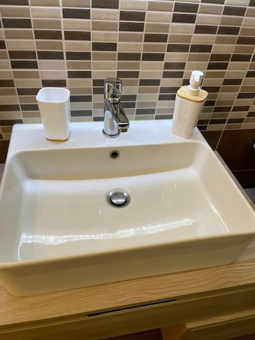 Nel Quartiere Bayres Suite Completamente Rinnovata Milano Eksteriør billede