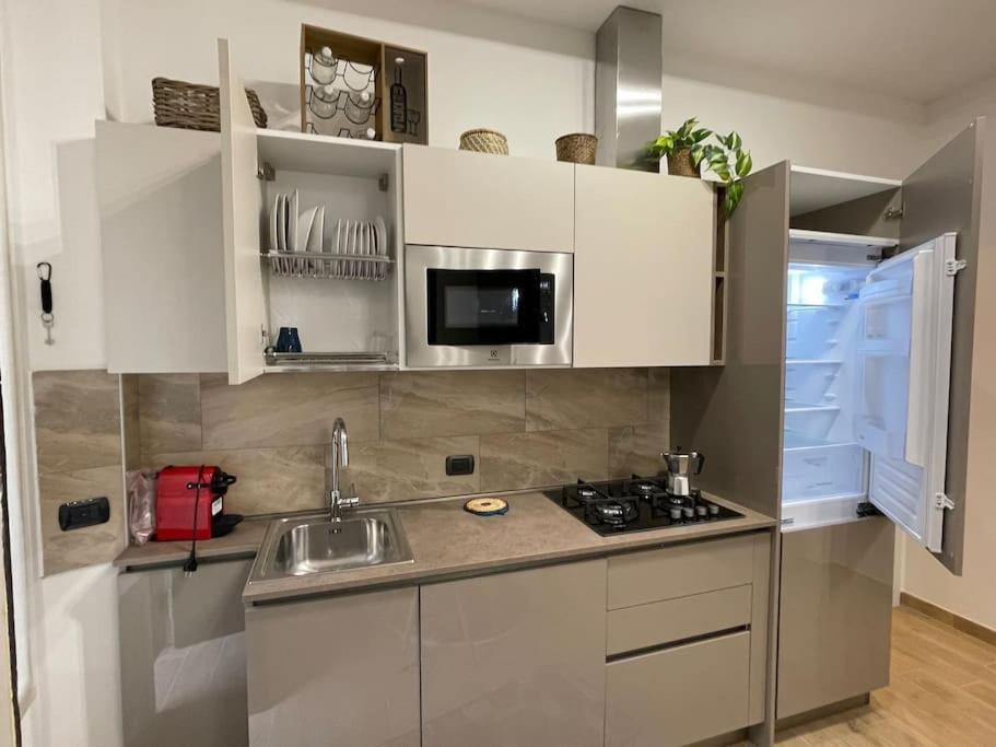 Nel Quartiere Bayres Suite Completamente Rinnovata Milano Eksteriør billede