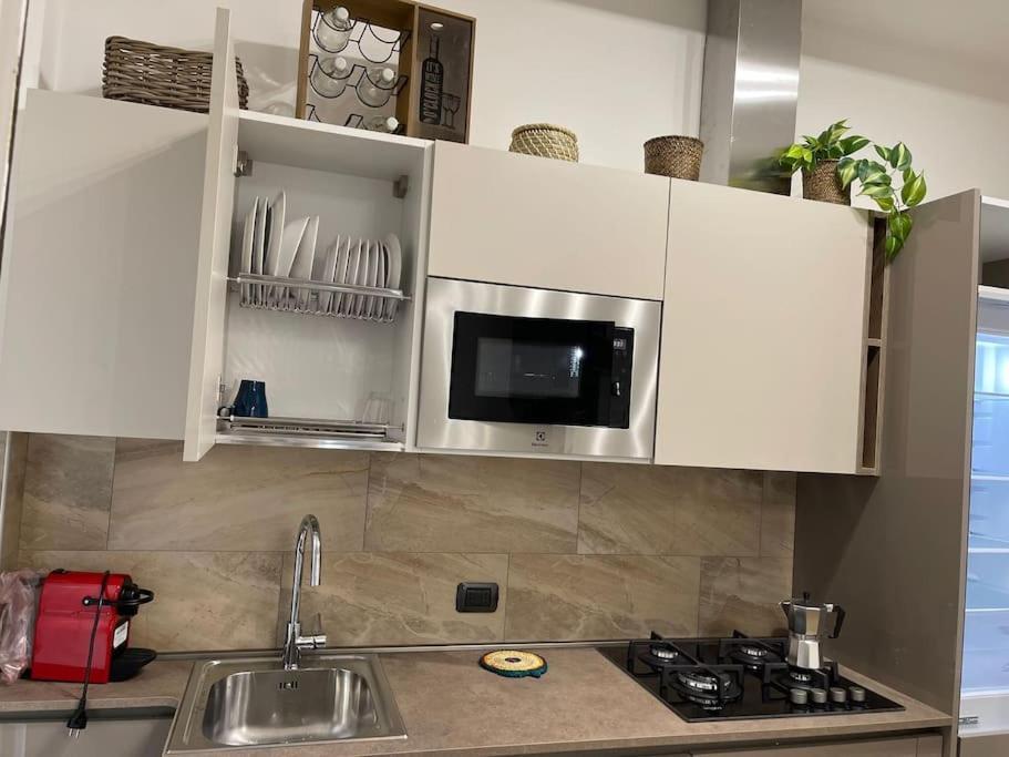 Nel Quartiere Bayres Suite Completamente Rinnovata Milano Eksteriør billede
